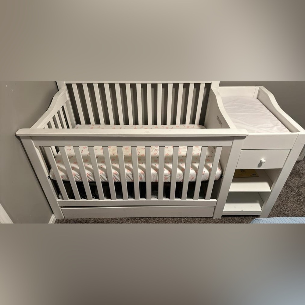 Like new never used, include mattress,need to sell because no space